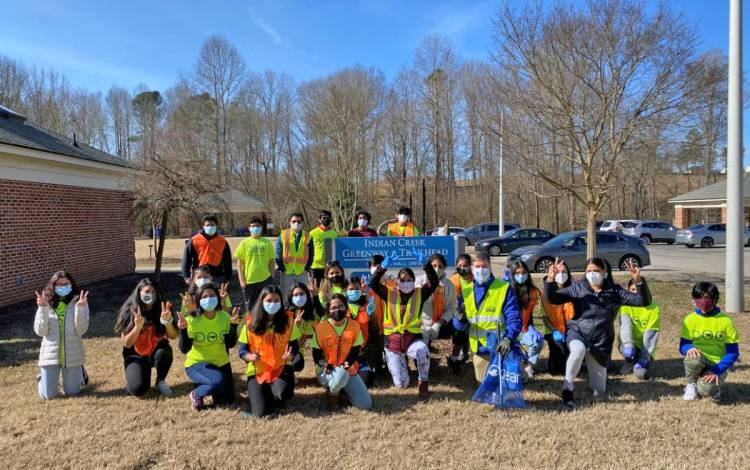 Anita Punj hopes to be a part of more volunteer efforts, such as this park clean-up, once the pandemic ends. Photo courtesy of Anita Punj.