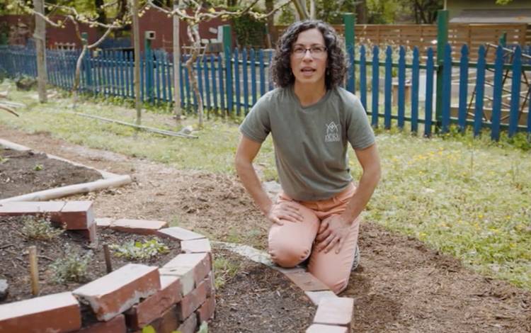 Kavanah Anderson demonstrates how to build a unique herb garden.