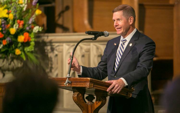 Dean Taylor, a professor of orthopaedic surgery with Duke University School of Medicine, served as Monday's keynote speaker. Photo by Jared Lazarus.