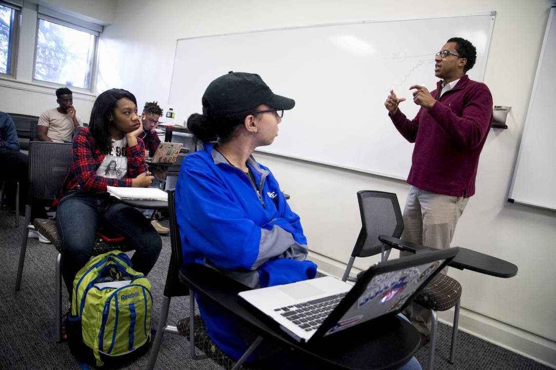 Faculty member Martin Smith teaches his class in West Duke Building in 2017.