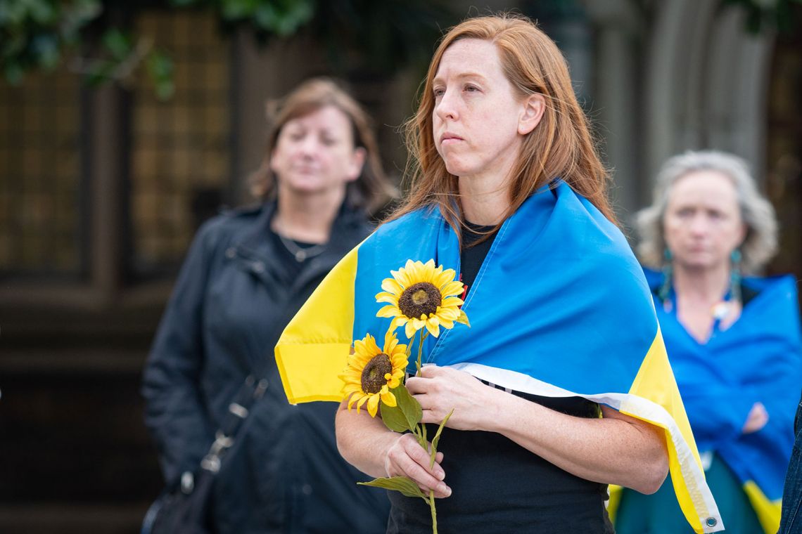 The Duke community gathered outside of Duke Chapel to hear prayers and poems for the Ukrainian people Tuesday. Photo by Bill Snead.