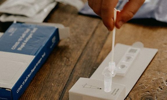 Antigen test kit