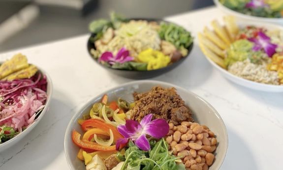 Images of the bowls offered at It's Thyme 