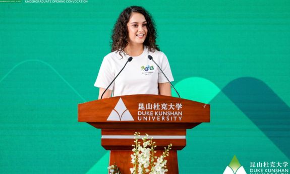 Sara Salazar, a student from Texas, addresses the Class of 2028 during the opening convocation at Duke Kunshan University.