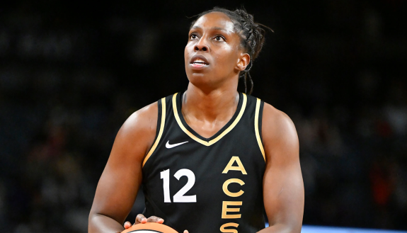 Chelsea Gray in WNBA action