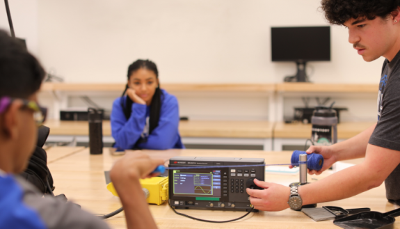 middle schoolers create a loudspeaker during summer engineering camp