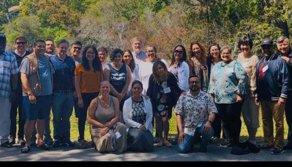 Sumérgete 2019 participants pose for a group photo