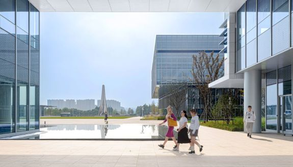 Students walking on DKU campus