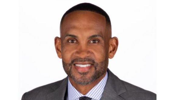 Grant Hill headshot