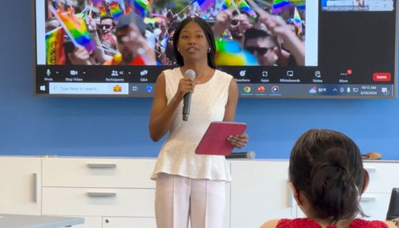 Jenna Smith discussing her summer Hart Leadership Program