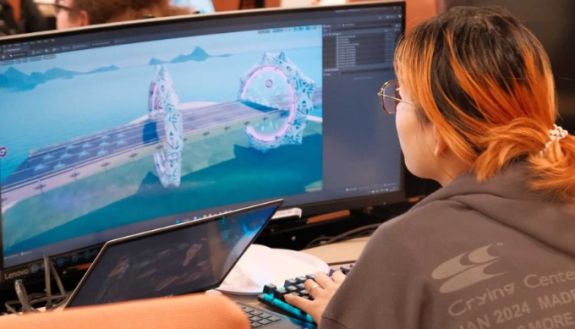 Person looking at a video game