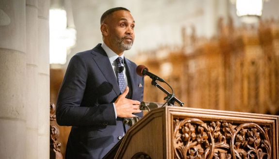 Grant Hill addresses the capacity audience at Duke’s Martin Luther King Jr. commemoration.