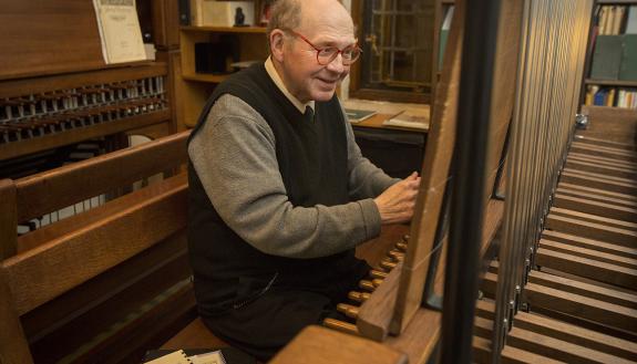 Sam Hammond, University Carillonneur, played the Duke Chapel carillon at the close of each work day.