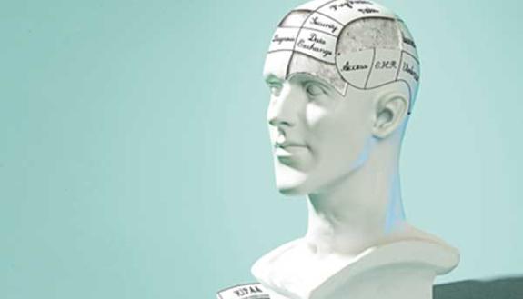 Increased communication between distant brain regions helps older adults compensate for the negative aspects of aging