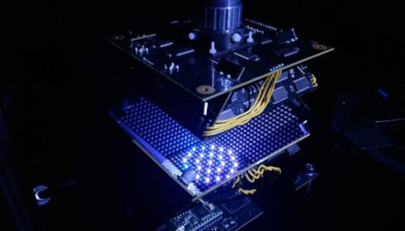 Duke Engineers have developed a new type of microscope that uses a bowl studded with LED lights of various colors and lighting schemes produced by machine learning