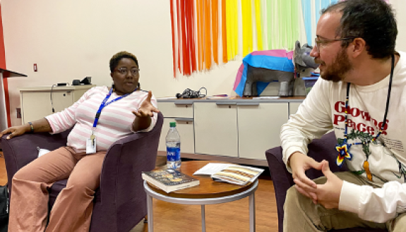 Rev. Racquel Gill (left), minister for intercultural engagement at Duke Chapel, leads a discussion about Native theology with Rev. Alex Stayer-Brewington of Westminster Presbyterian Church. Credit: Amanda Solliday / University Communications