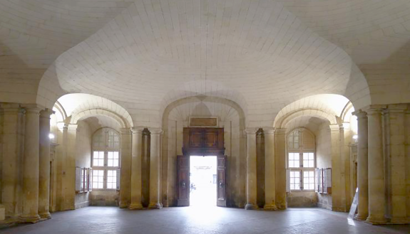 The vault in the Arles town hall is one of the examples that inspired Sara Galletti's research on stereotomy.