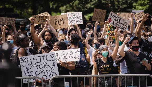 Leann McLaren and co-author Zoe Walker are exploring how members of aggrieved groups respond to protests. (Source: Life Matters/Pexels)