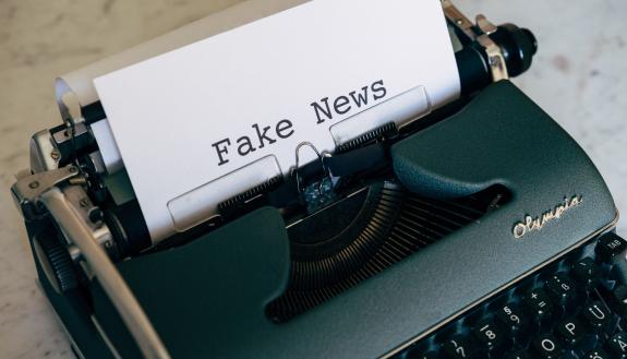 Frank Bruni: Russia, Where All the News Is Fake