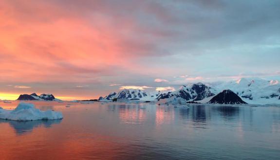 The Antarctic Sea