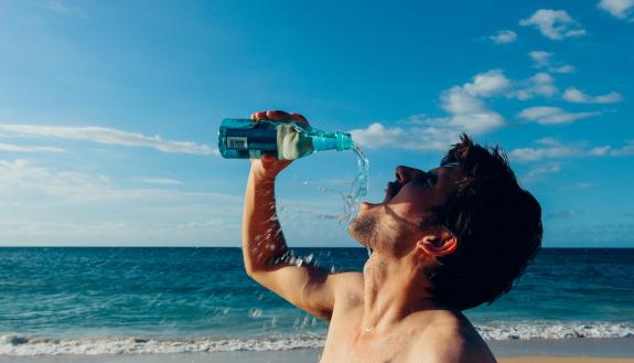Humans may have evolved to need less water than our closest animal relatives, according to a new study. Credit: Pixabay.